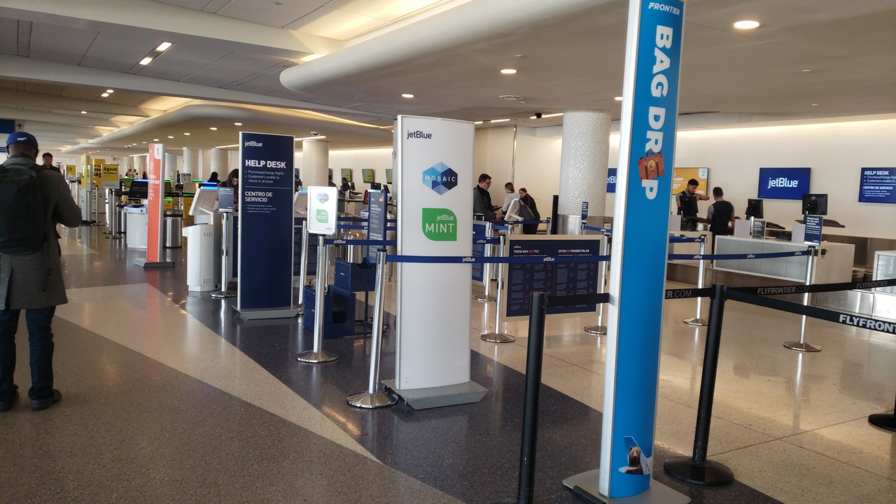 Review of JetBlue Airways flight from Los Angeles to Boston in Business