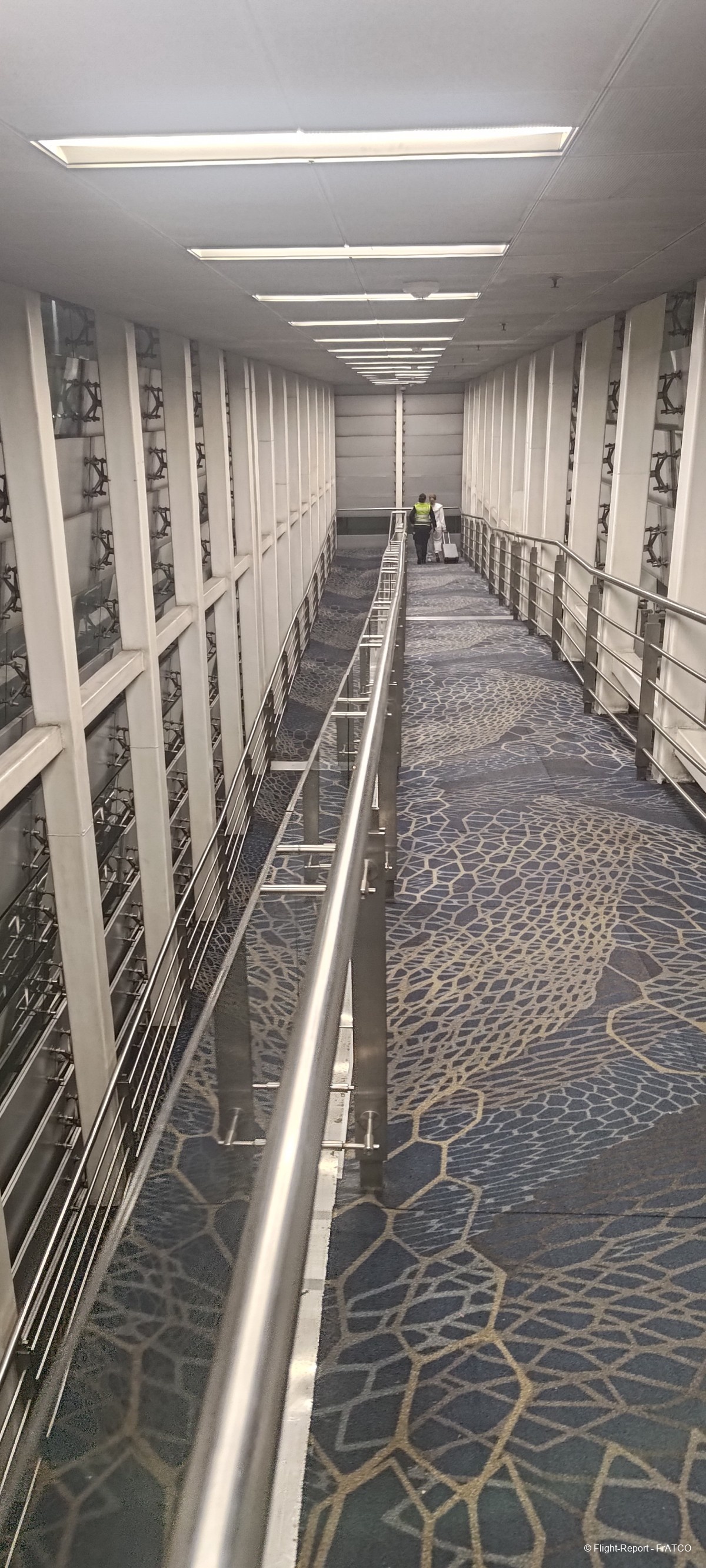 photo p_20251030_210632