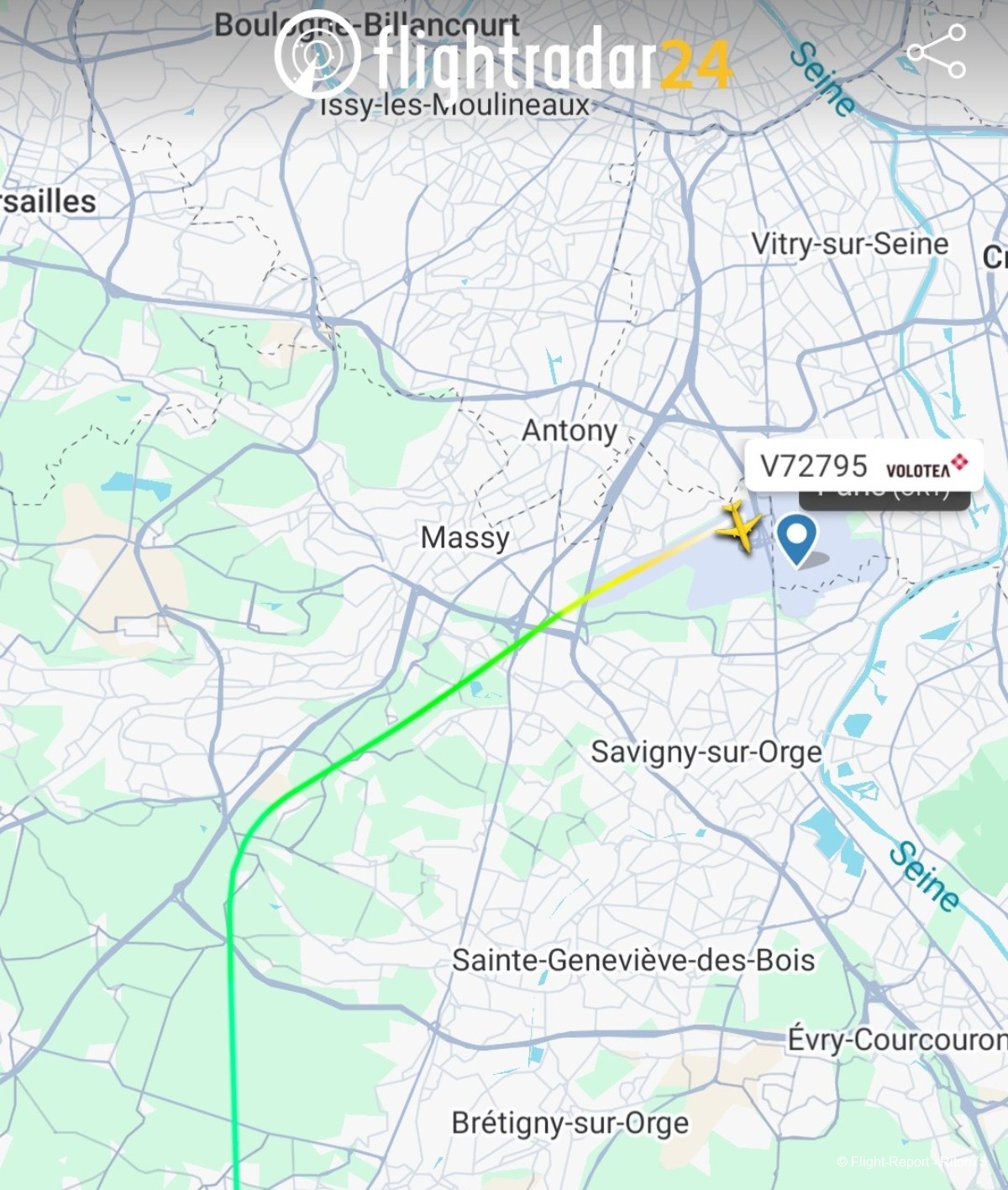 photo screenshot_2025-12-18-18-07-35-476_comflightradar24free