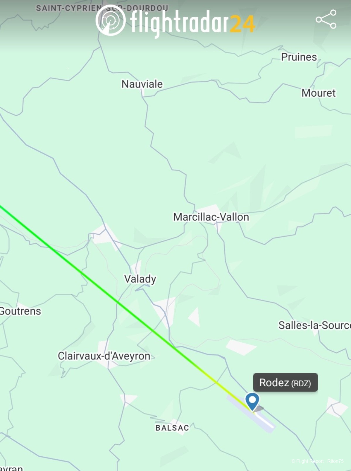 photo screenshot_2025-12-18-18-07-56-350_comflightradar24free