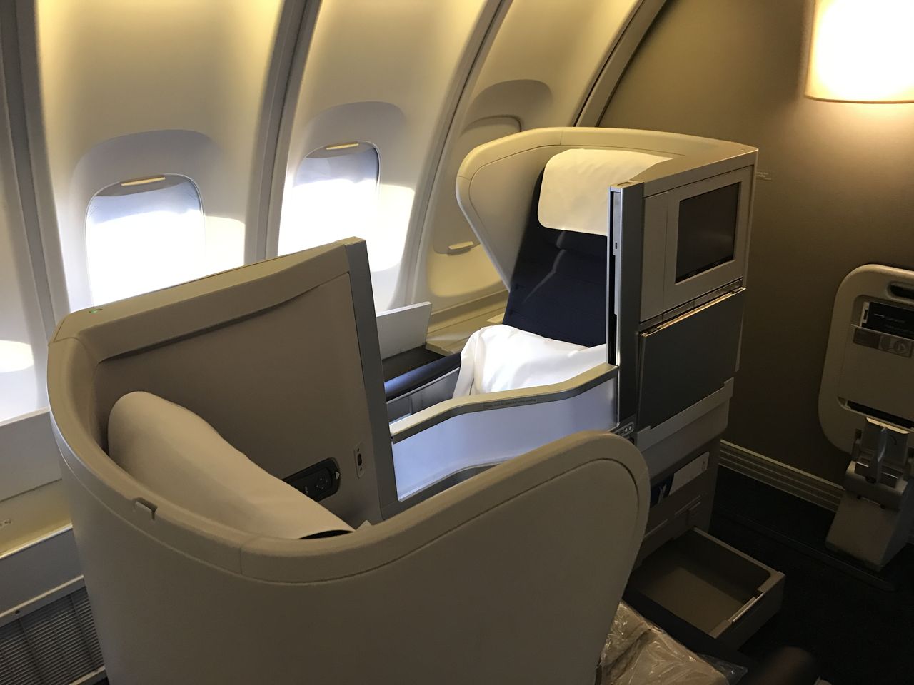 Review of British Airways flight from Miami to London in Business