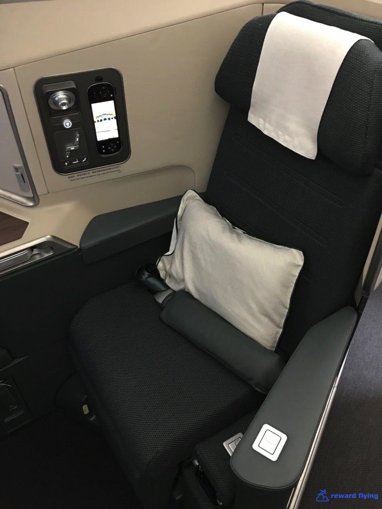 Review of Cathay Pacific flight from Hong Kong to Taipei in Business