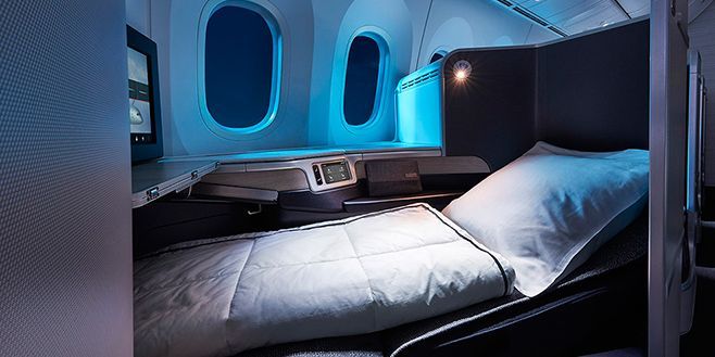 photo 787-business-seat-night