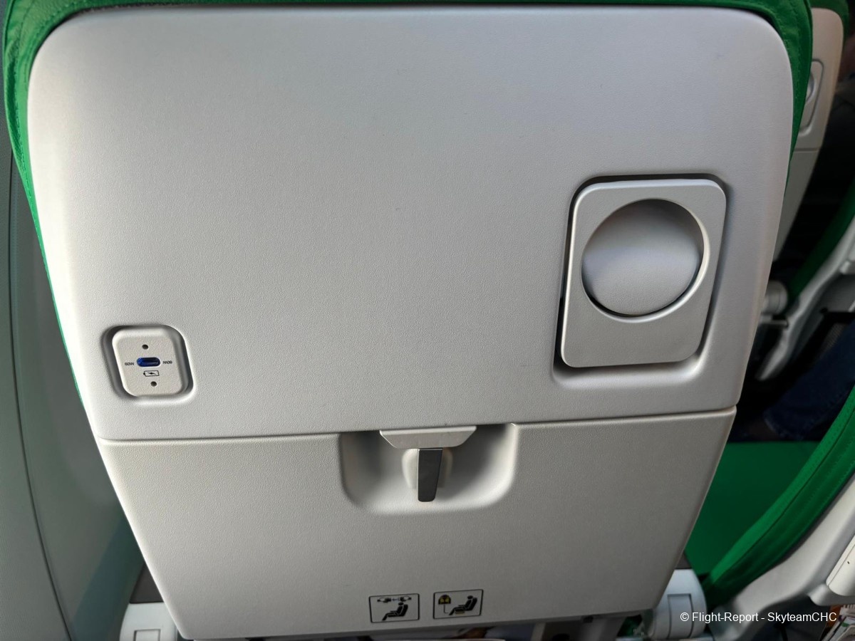 photo whatsapp-image-2025-10-31-at-213105