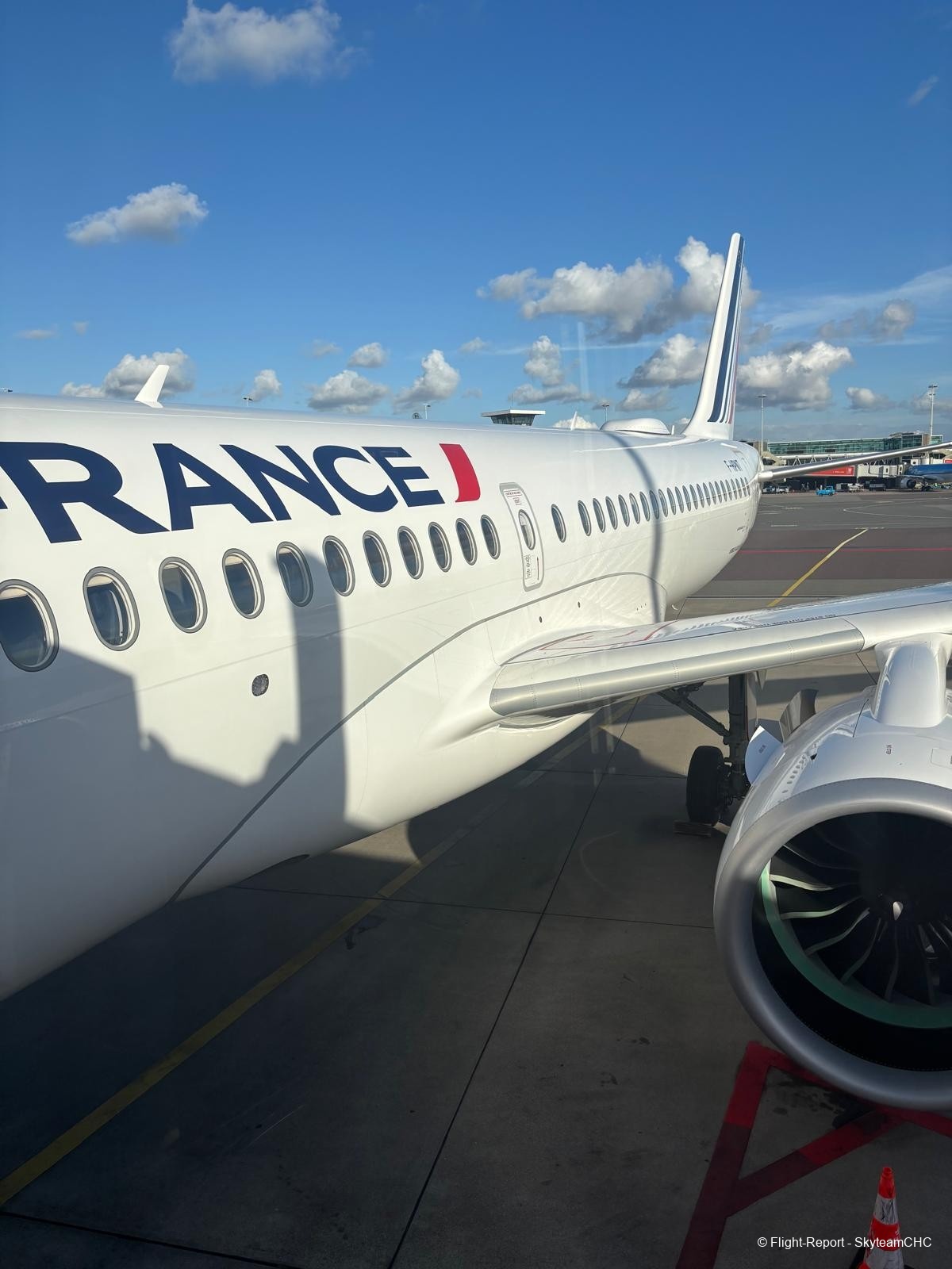 photo whatsapp-image-2025-11-10-at-101821-5