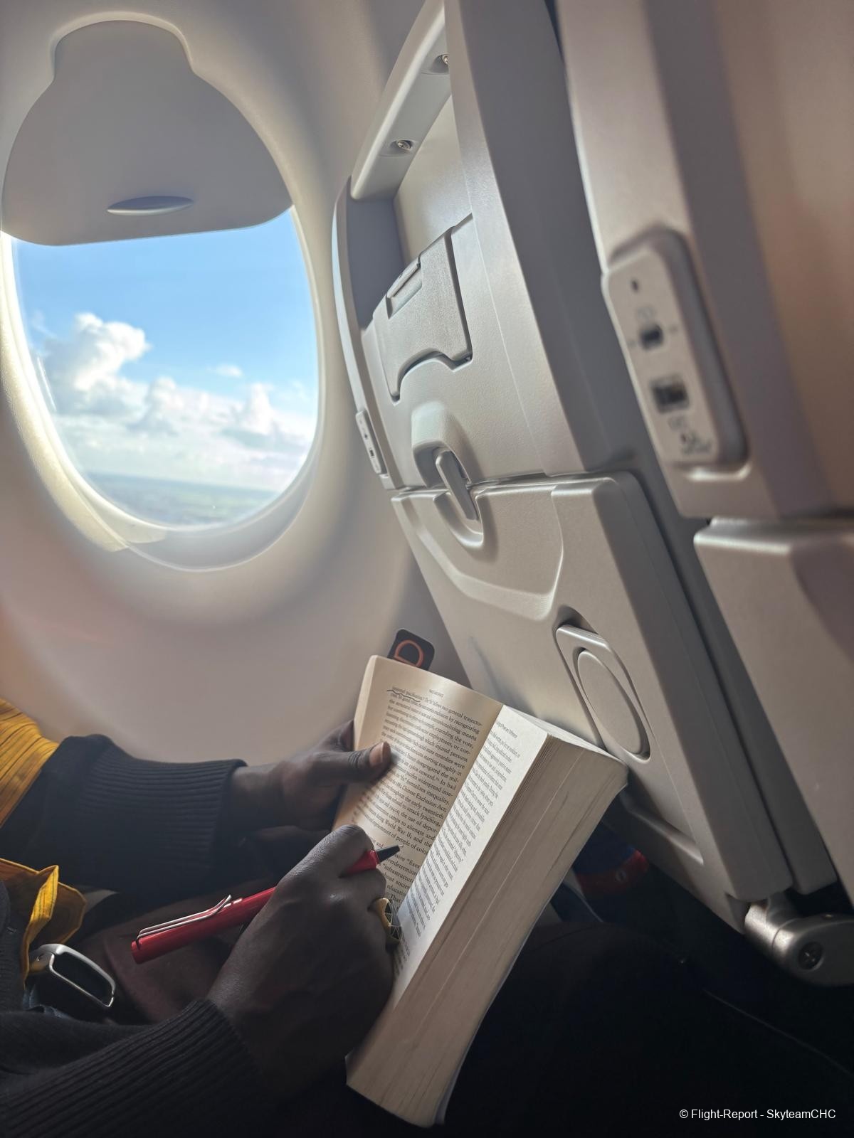 photo whatsapp-image-2025-11-10-at-101821-8