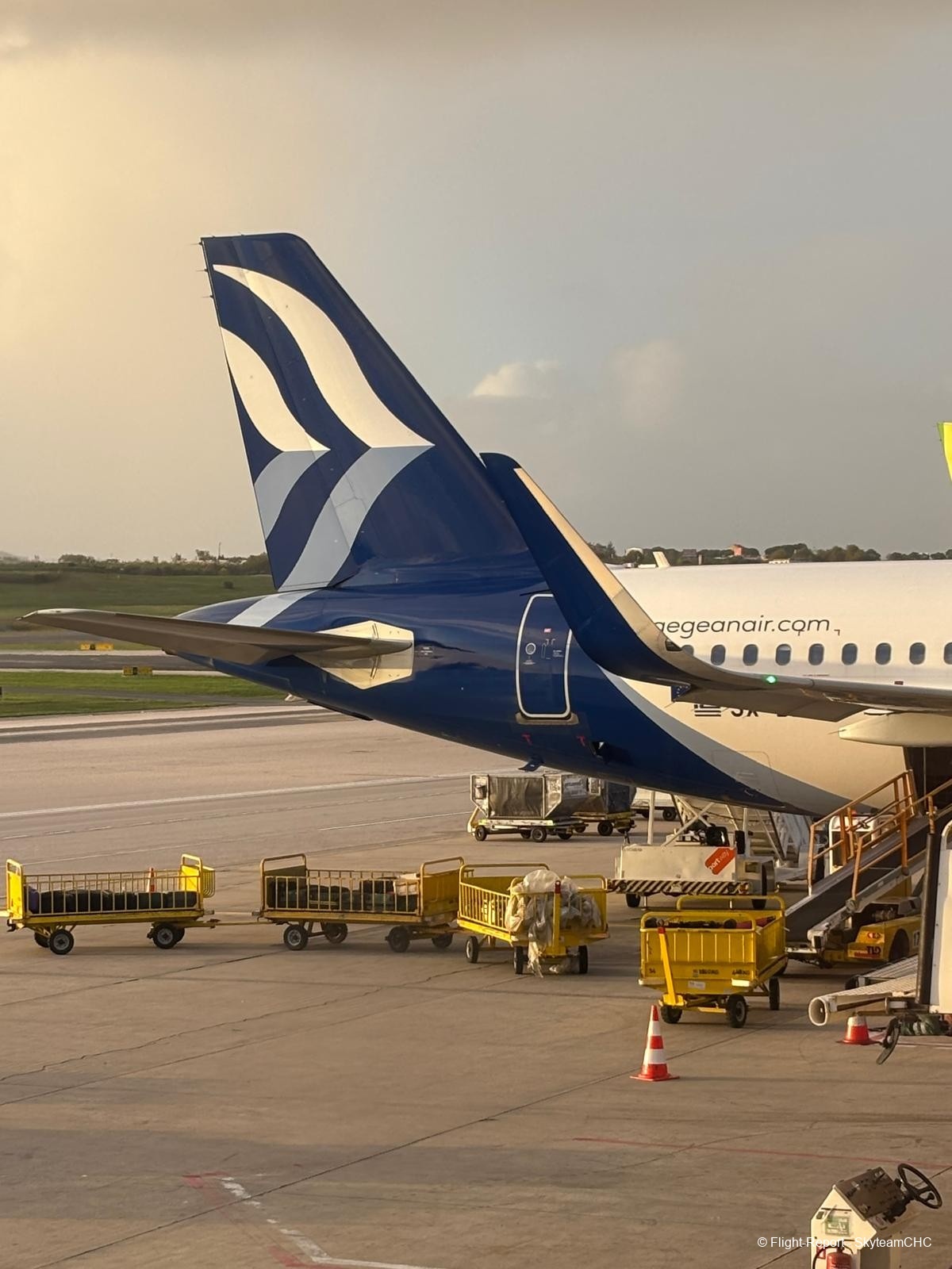 photo whatsapp-image-2025-11-16-at-083837-11