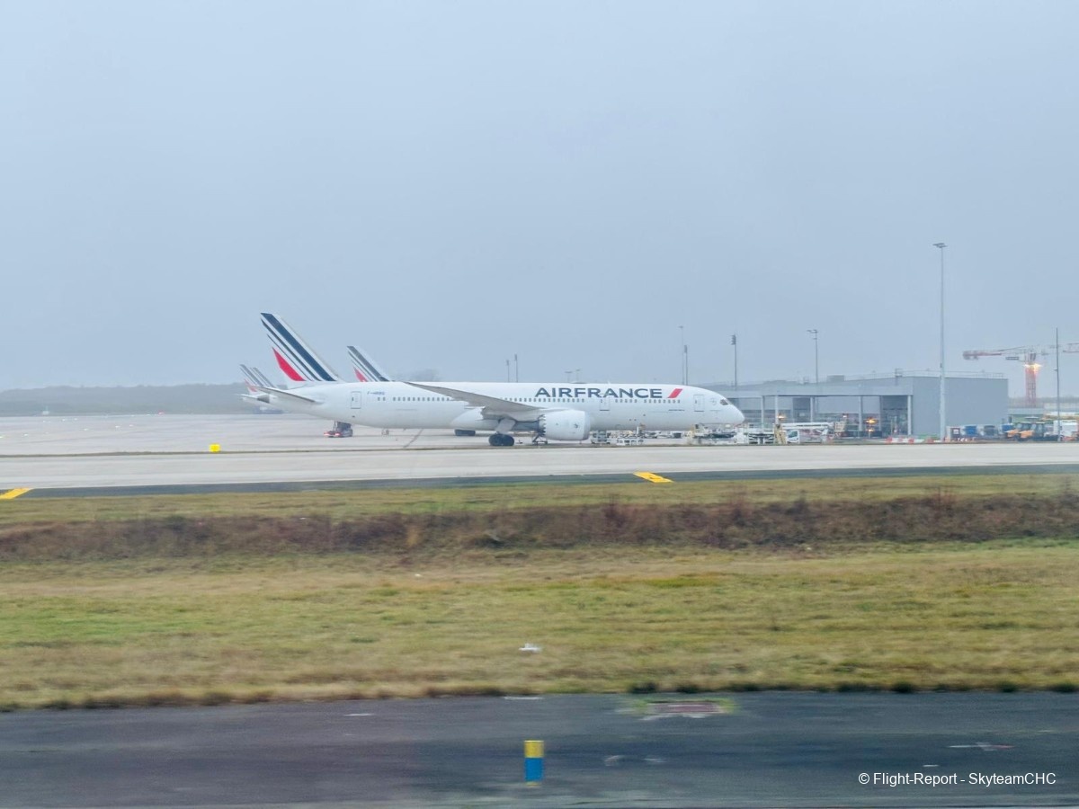 photo whatsapp-image-2025-12-14-at-093859-10