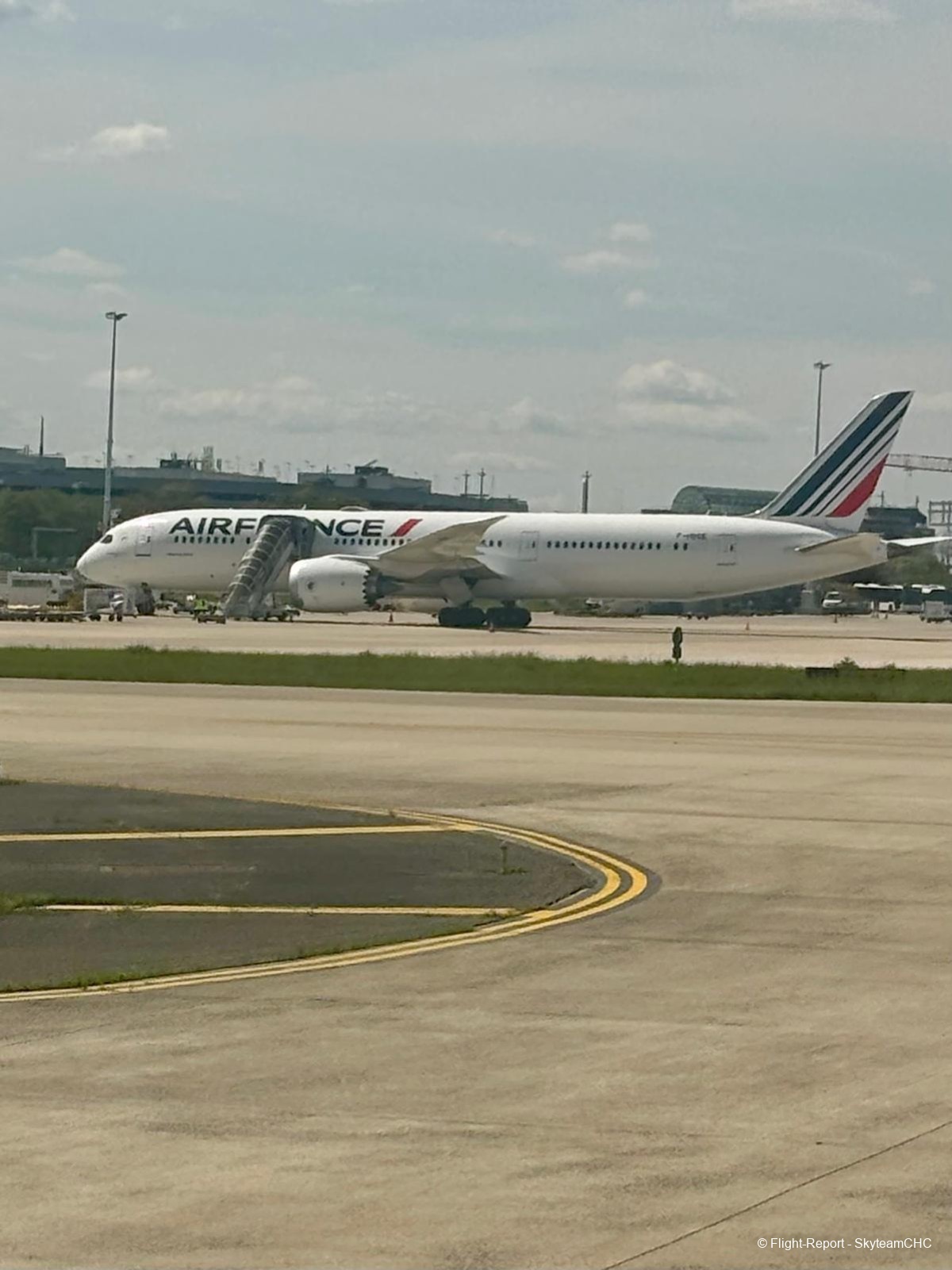 photo whatsapp-image-2026-04-15-at-095803-58