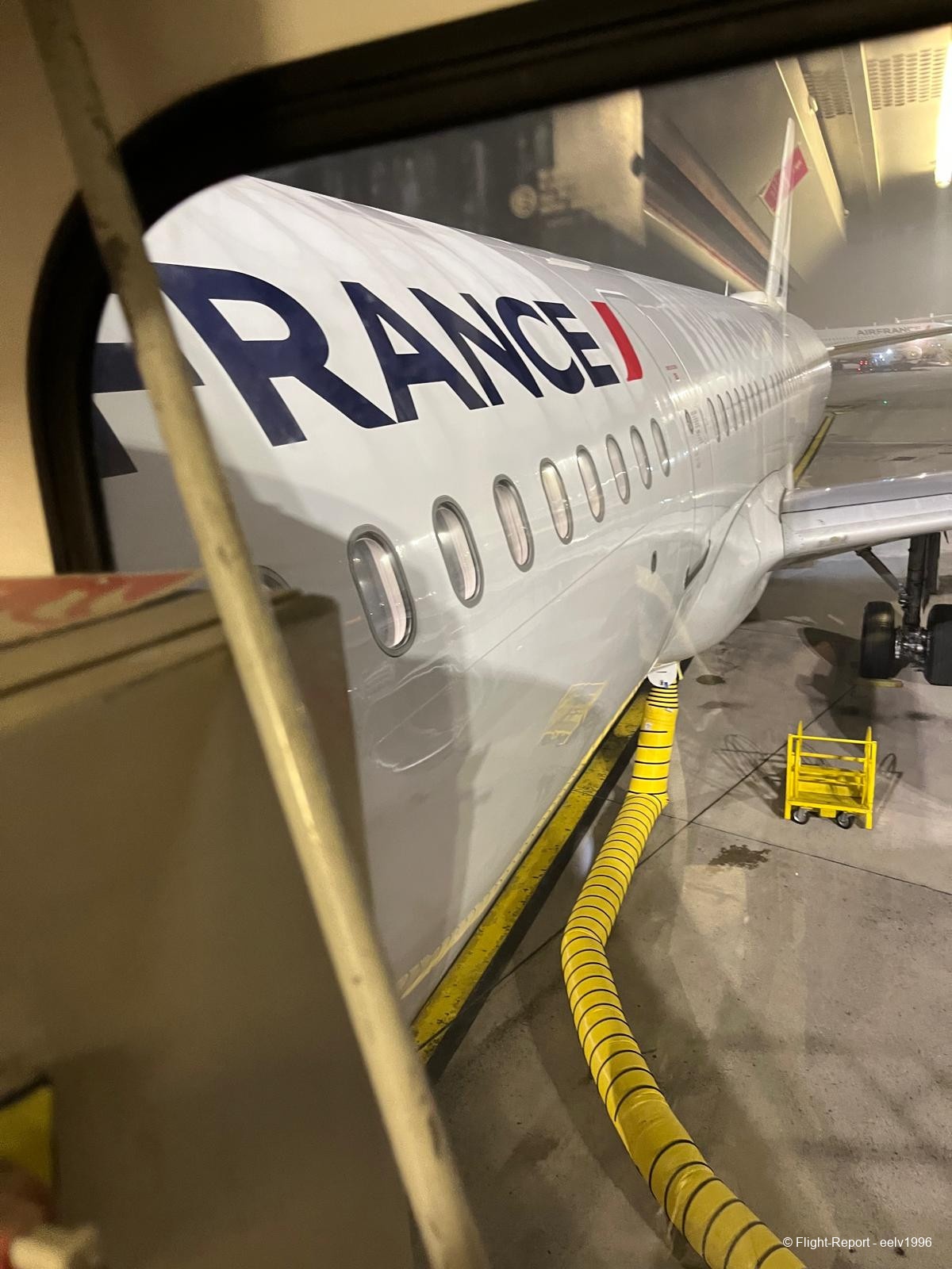 photo whatsapp-image-2025-11-20-at-181728