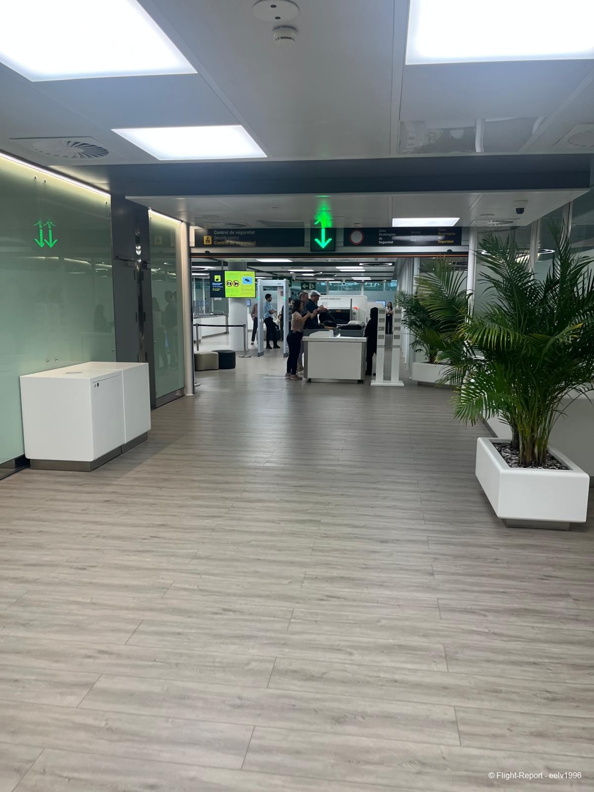 photo whatsapp-image-2025-12-12-at-1059484