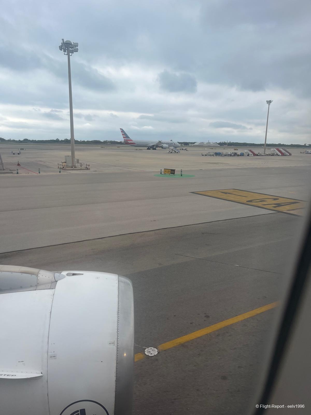 photo whatsapp-image-2025-12-12-at-10594919