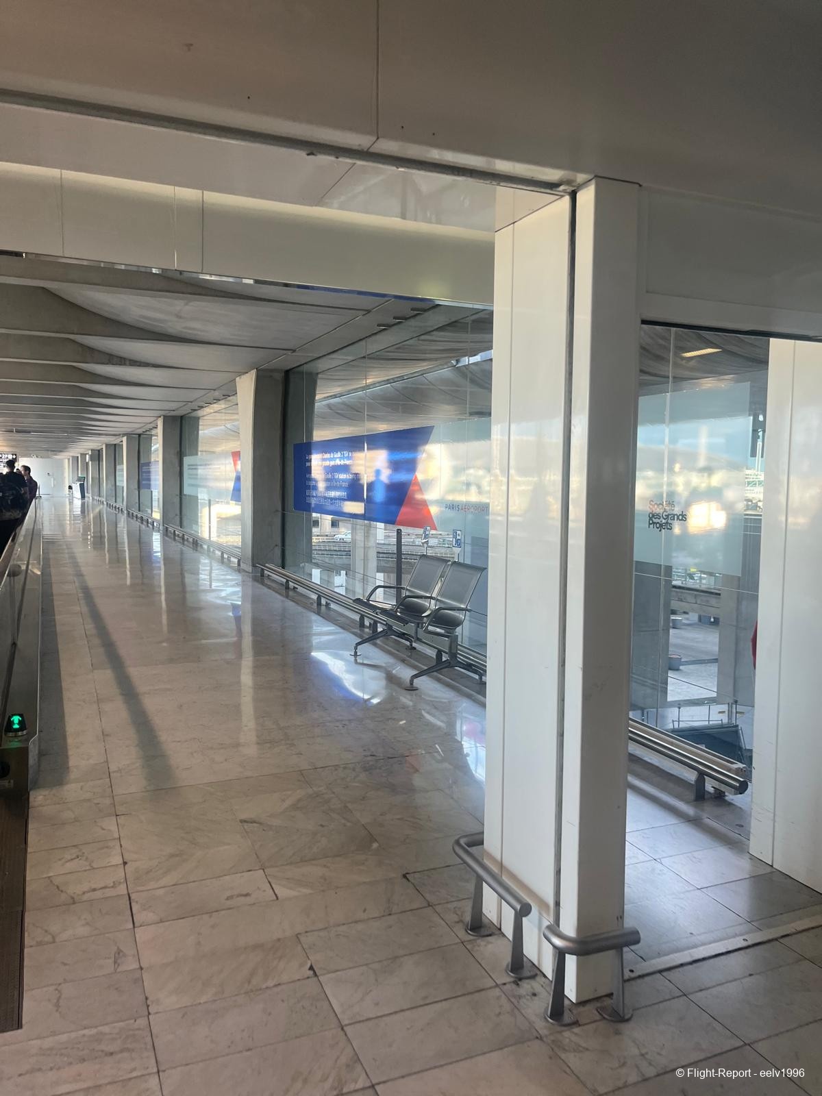 photo whatsapp-image-2025-12-12-at-115952