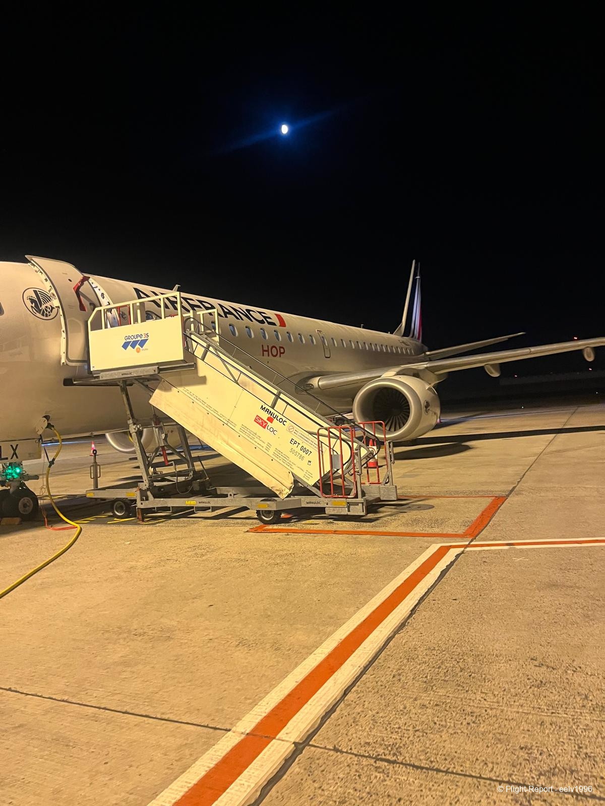 photo whatsapp-image-2025-12-12-at-11595219