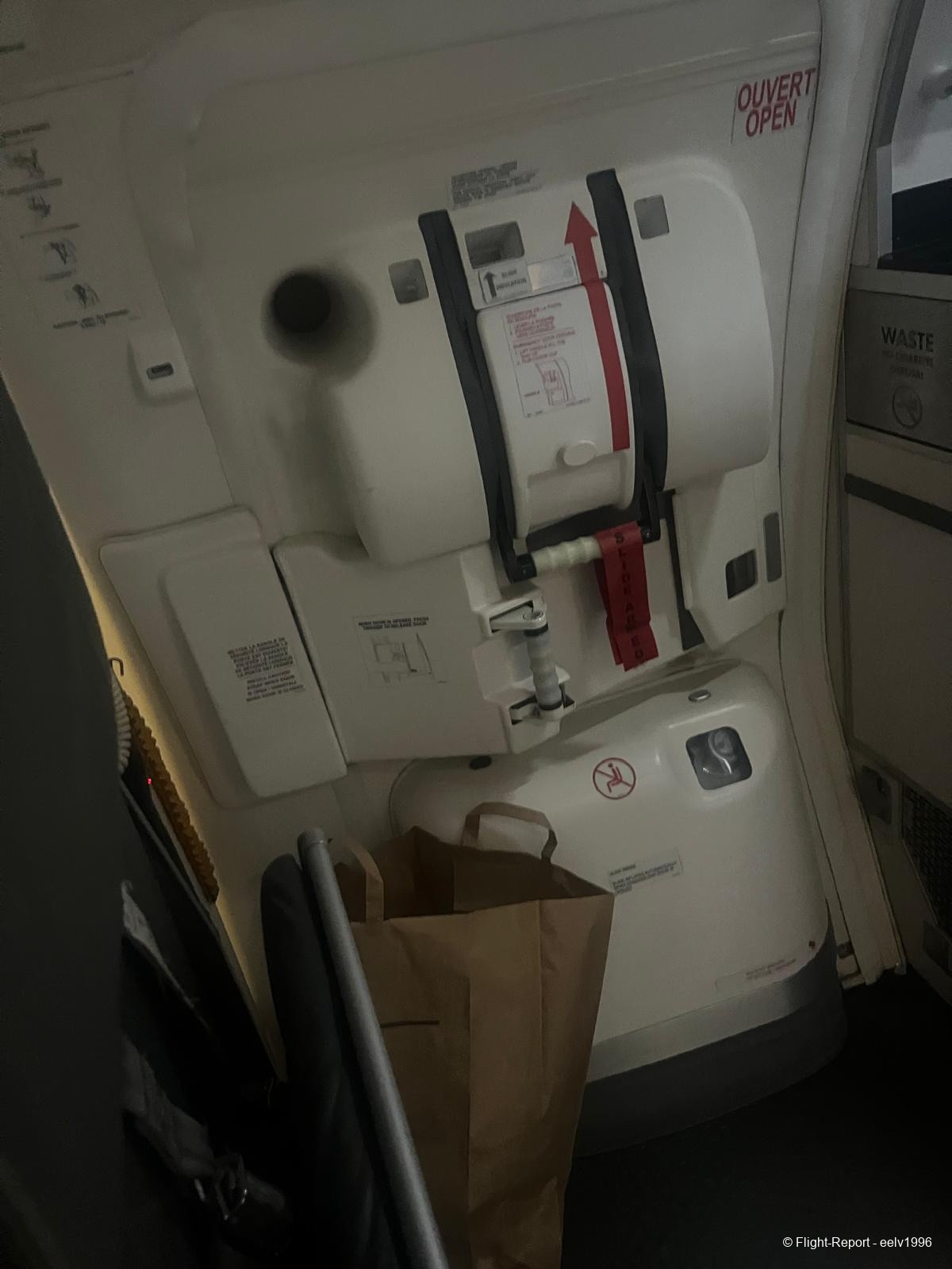 photo whatsapp-image-2025-12-12-at-11595418