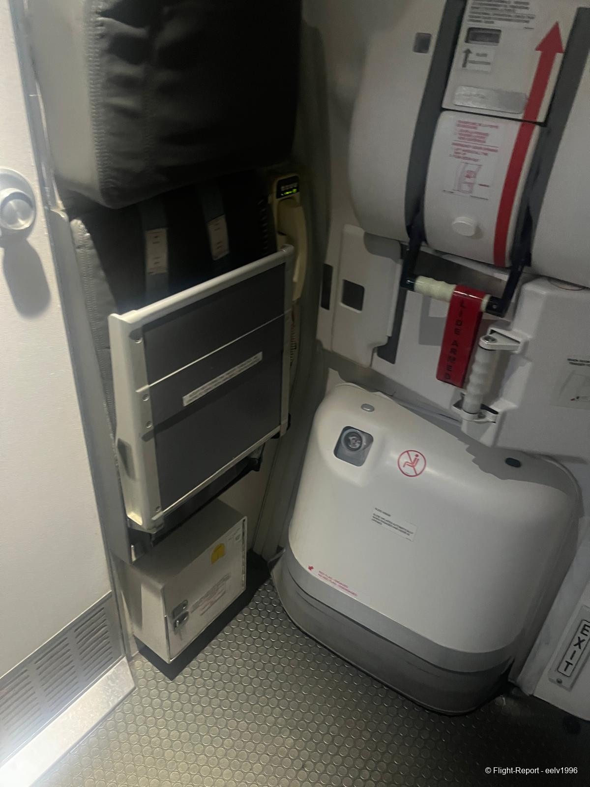 photo whatsapp-image-2025-12-12-at-11595419