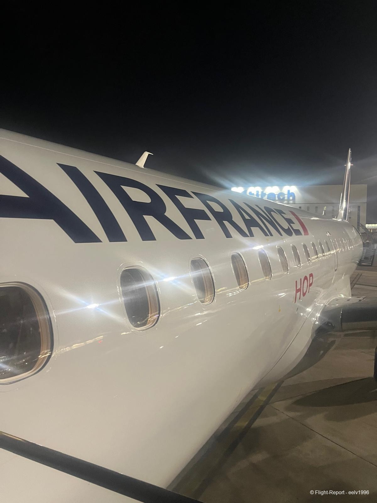 photo whatsapp-image-2025-12-12-at-11595511