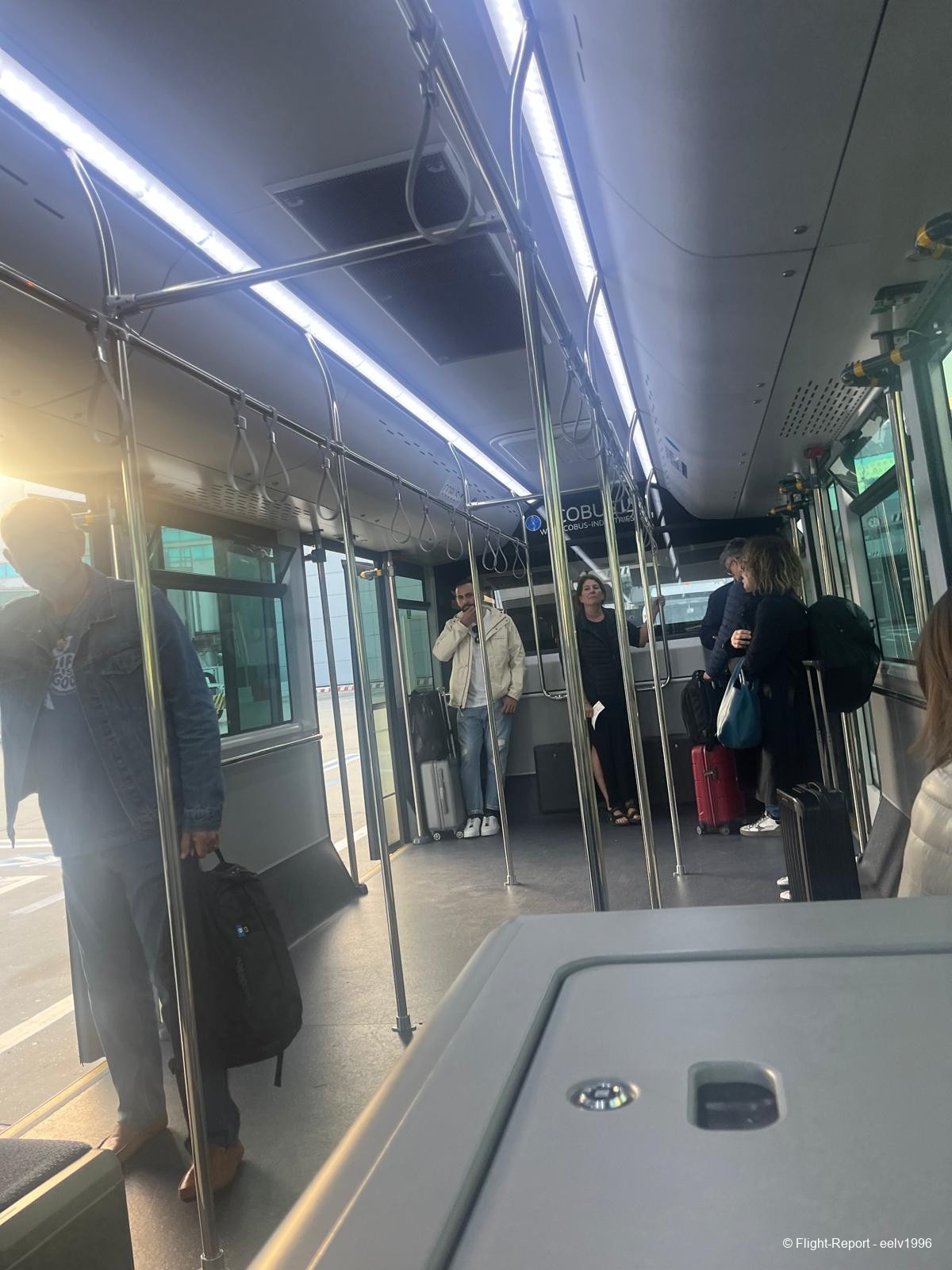 photo whatsapp-image-2025-12-17-at-10531821e