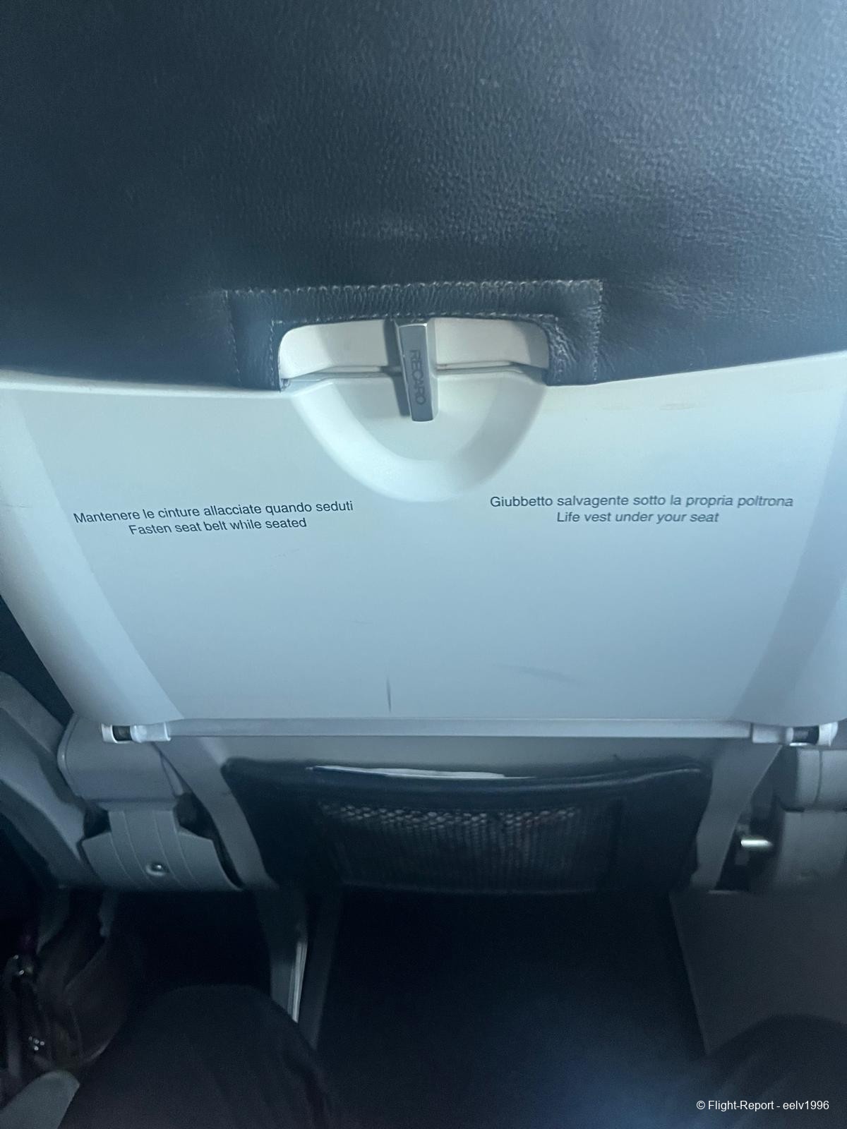 photo whatsapp-image-2025-12-17-at-10531835