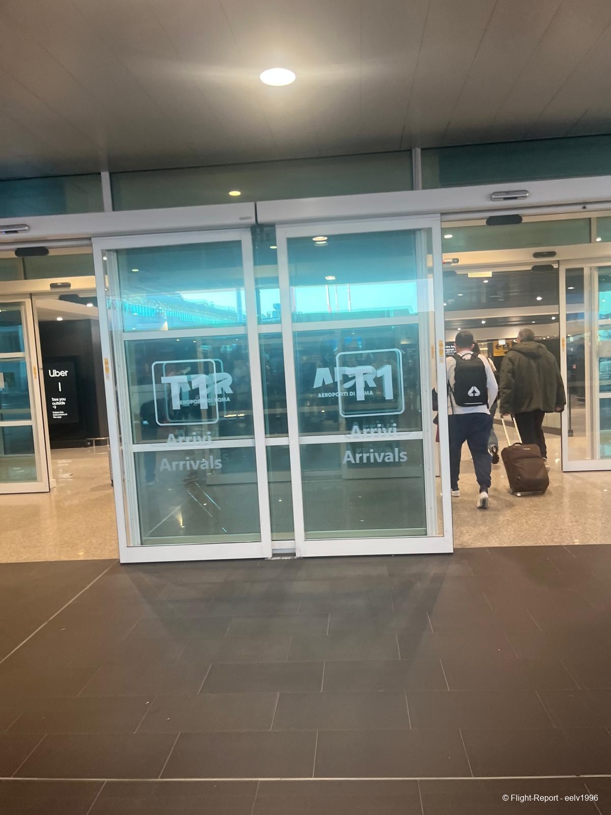 photo whatsapp-image-2025-12-17-at-122003