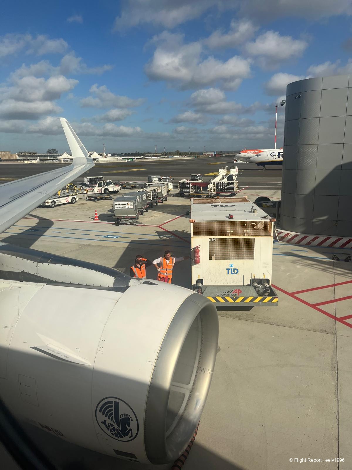 photo whatsapp-image-2025-12-17-at-12200611