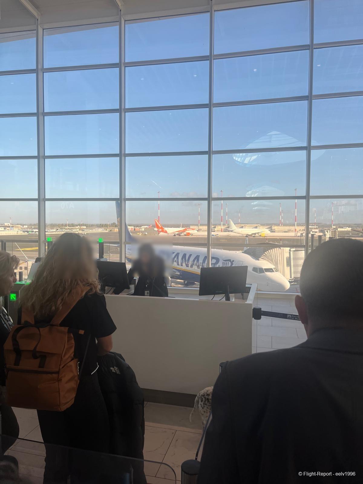 photo whatsapp-image-2025-12-17-at-1220062-49892