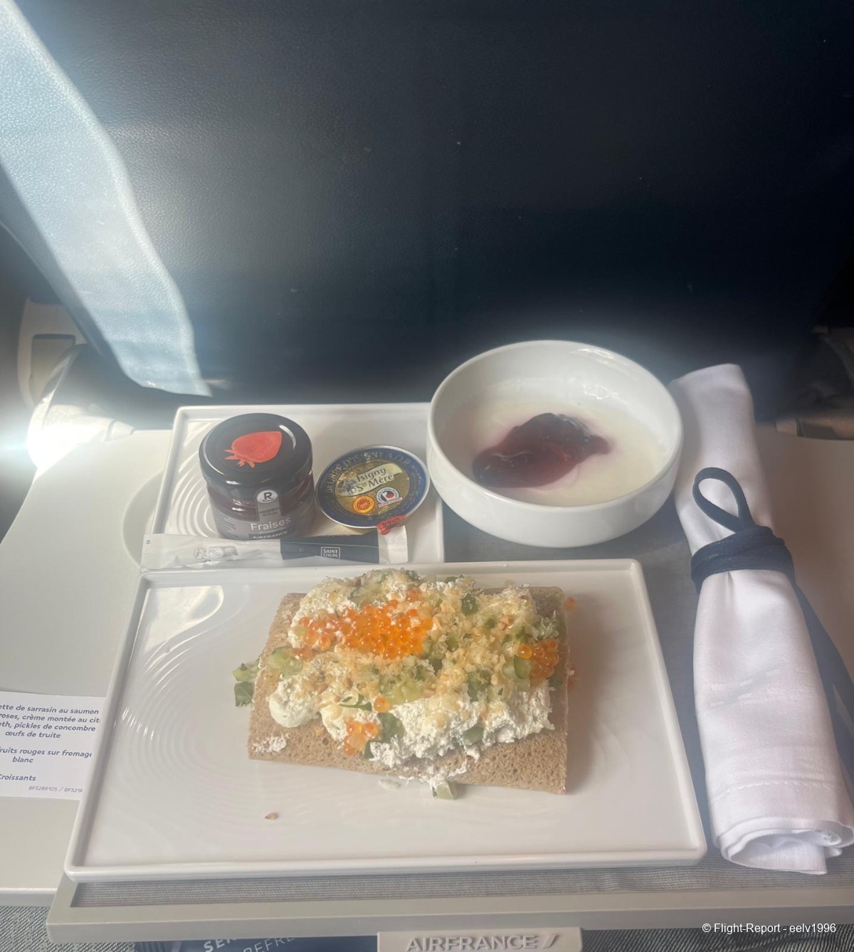 photo whatsapp-image-2025-12-17-at-12200625