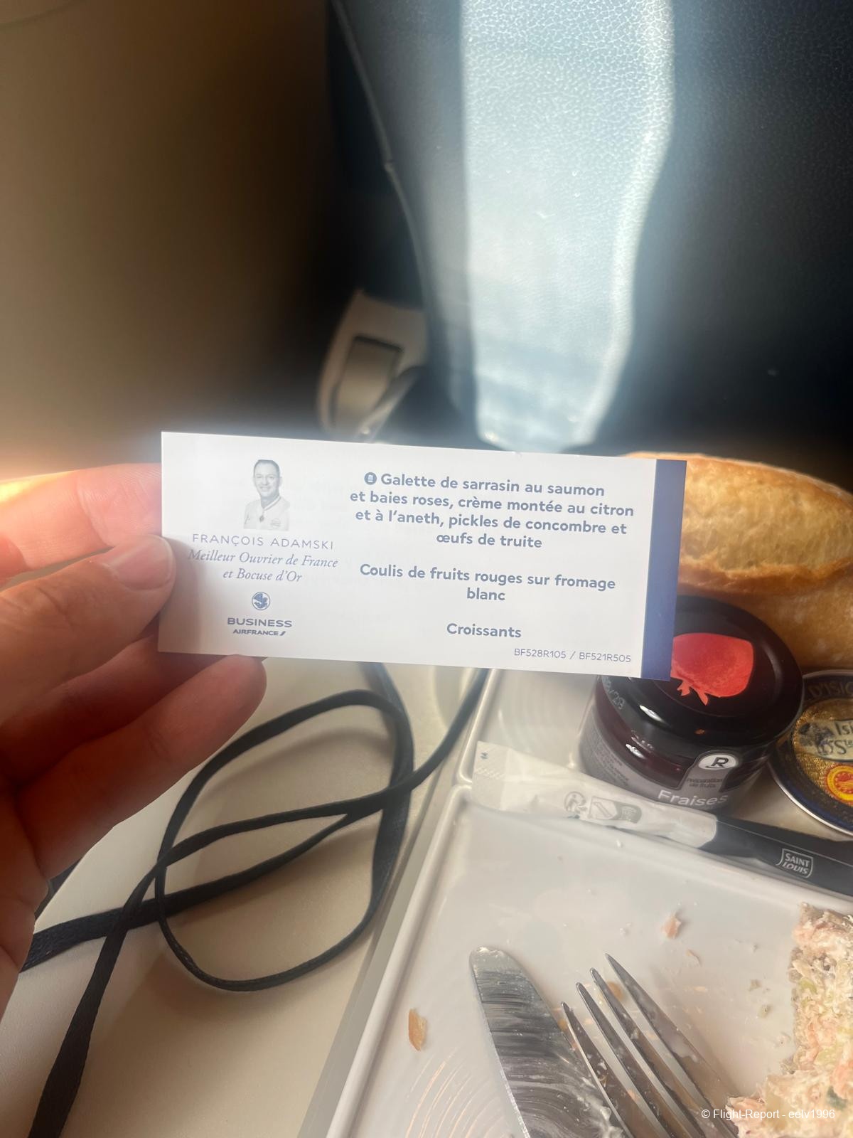 photo whatsapp-image-2025-12-17-at-12200626