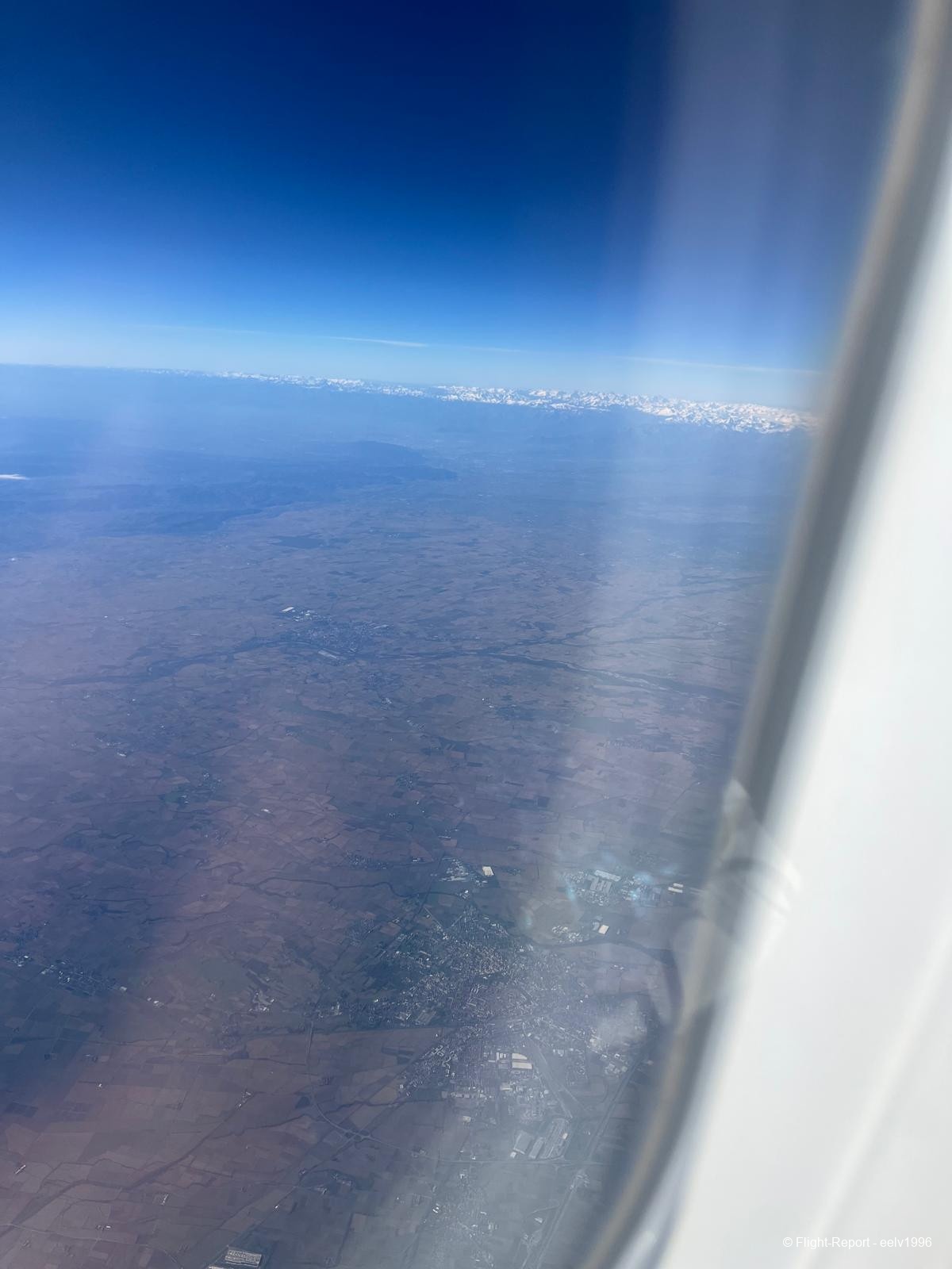 photo whatsapp-image-2025-12-17-at-12200628