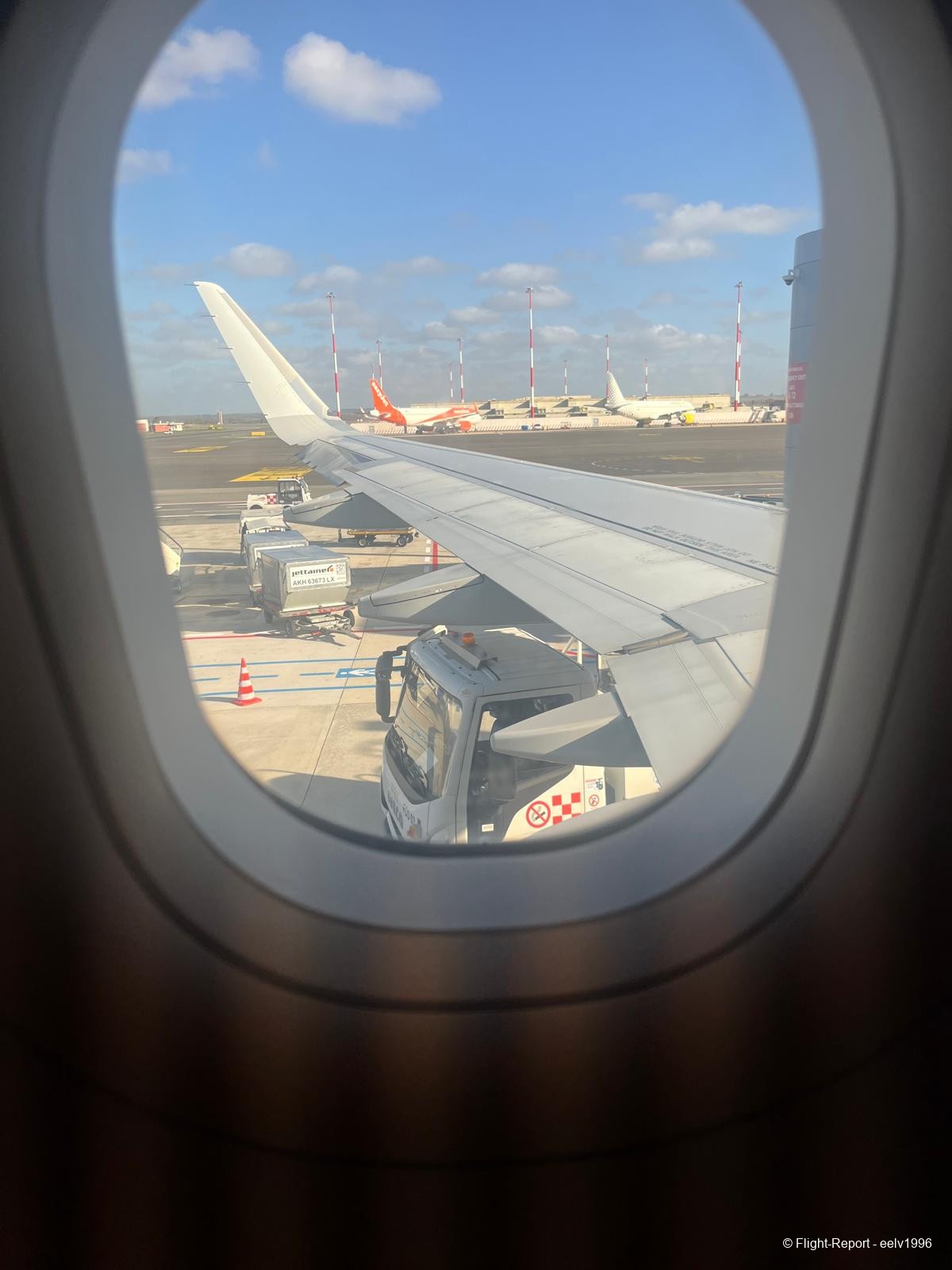 photo whatsapp-image-2025-12-17-at-1220069