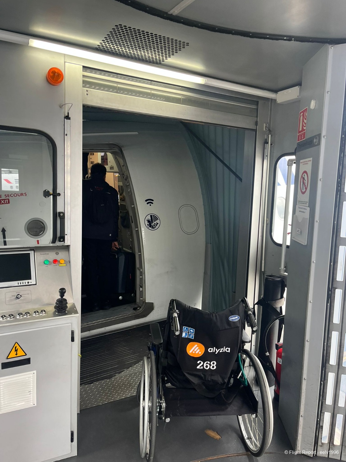 photo whatsapp-image-2026-04-01-at-084733