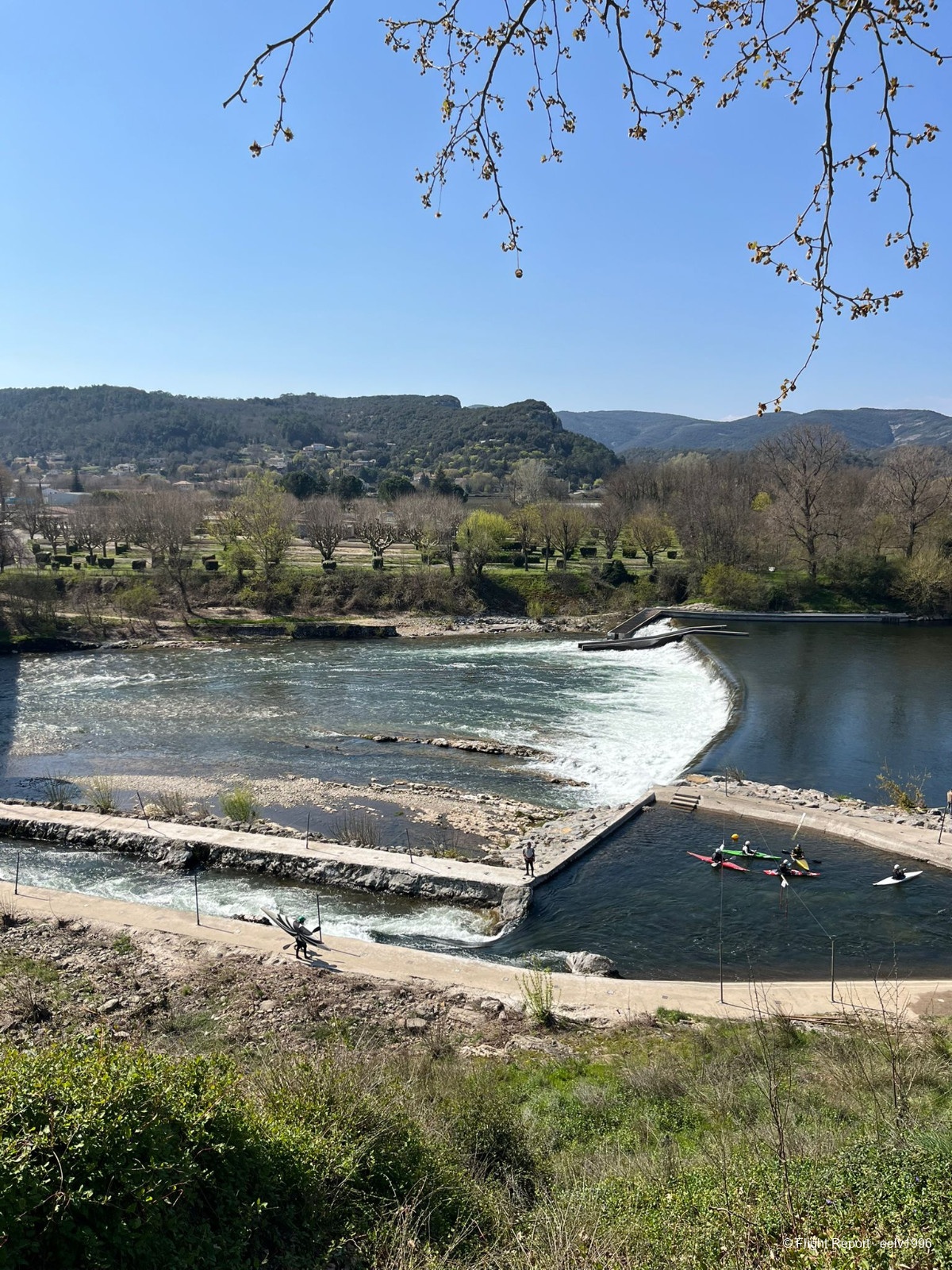 photo whatsapp-image-2026-04-15-at-100852