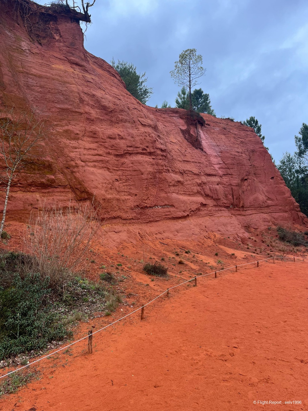 photo whatsapp-image-2026-04-15-at-1008523