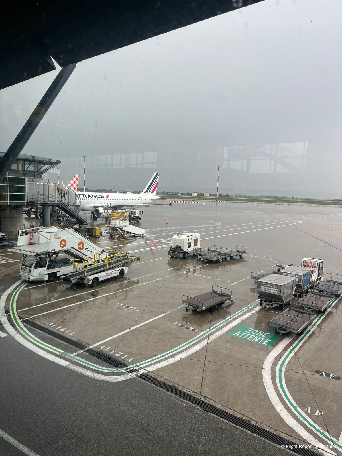 photo whatsapp-image-2026-04-15-at-100857