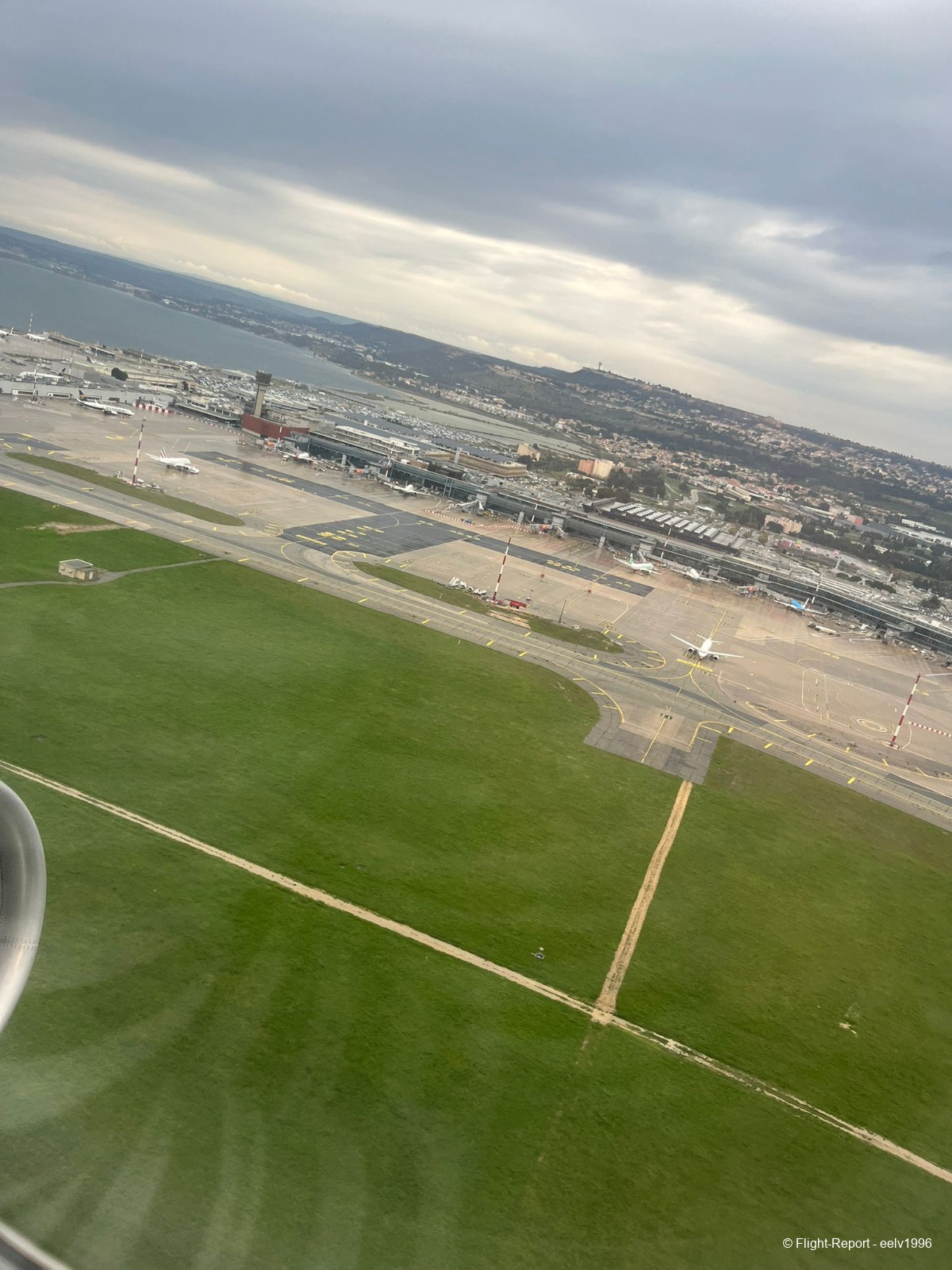 photo whatsapp-image-2026-04-15-at-100904