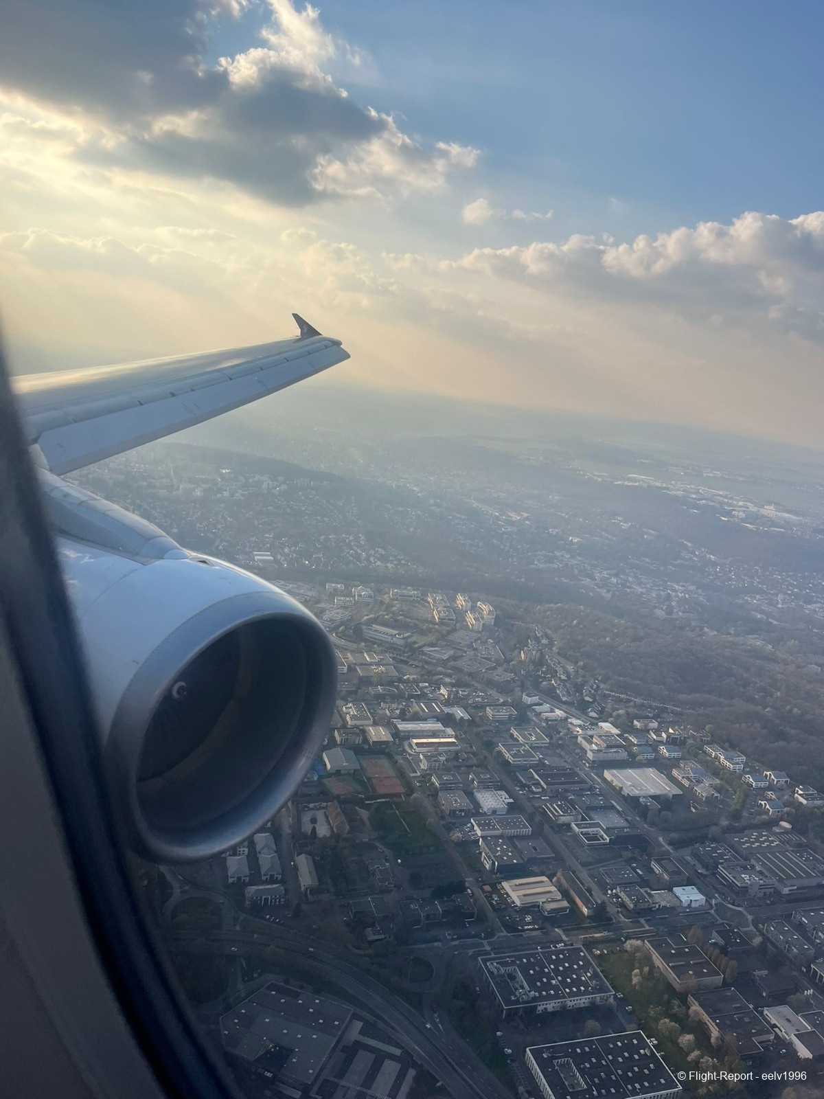 photo whatsapp-image-2026-04-15-at-100923