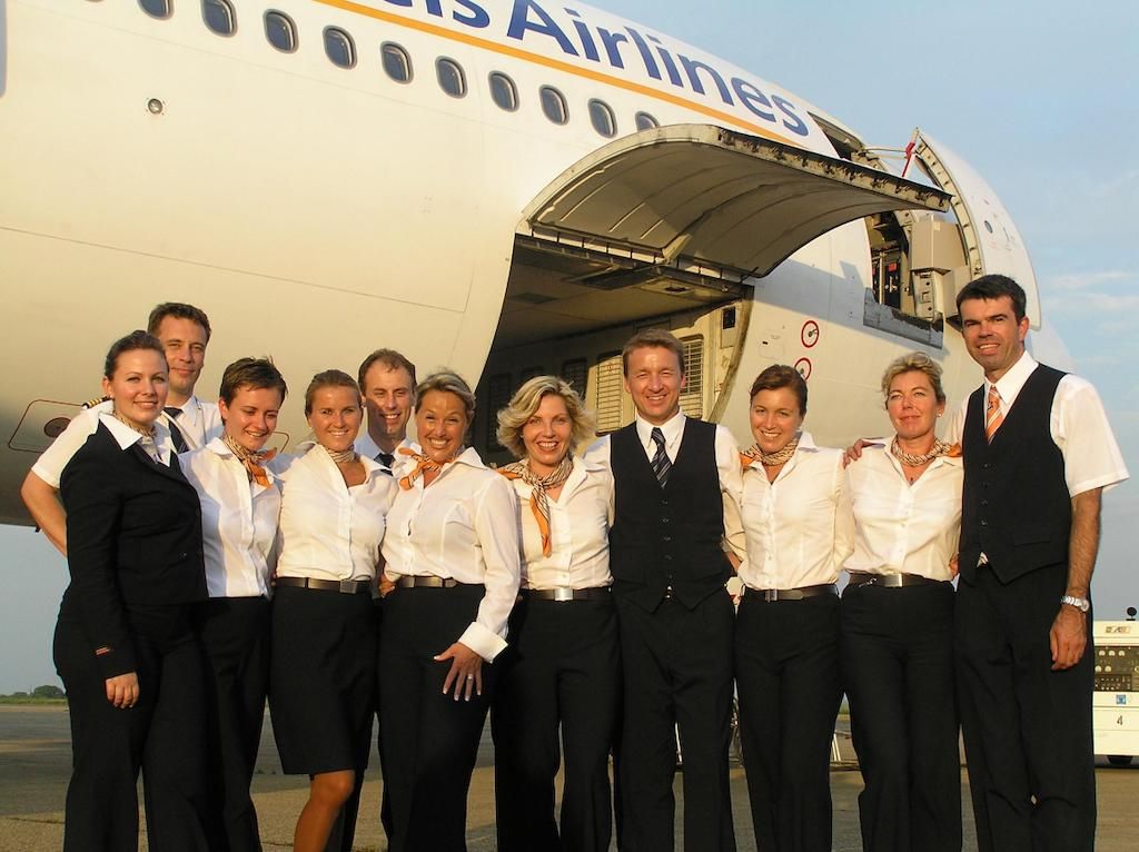 photo 2005-sn-brussels-airlines-crew