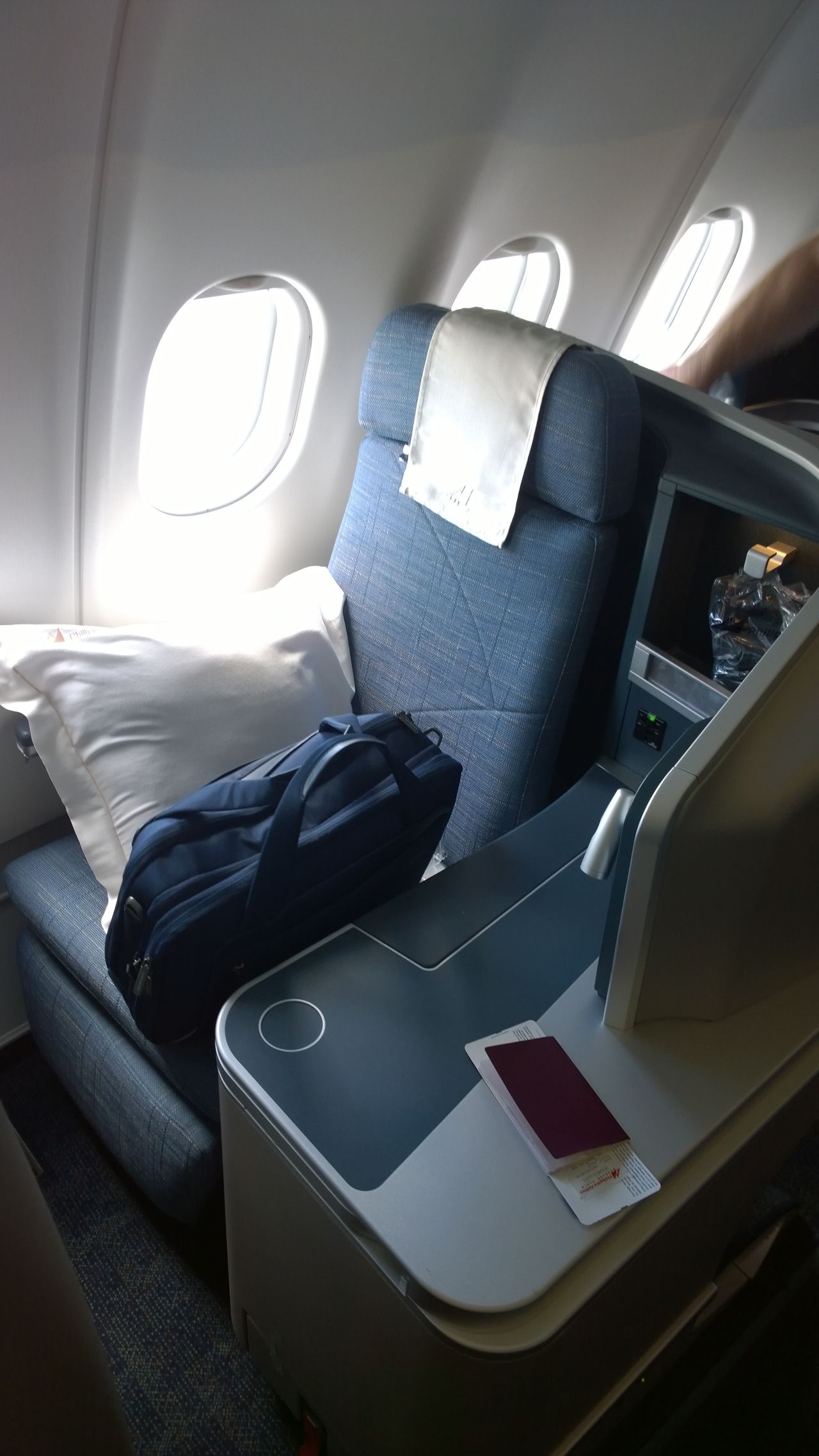 Review of Philippine Airlines flight from Sydney to Manila in Business