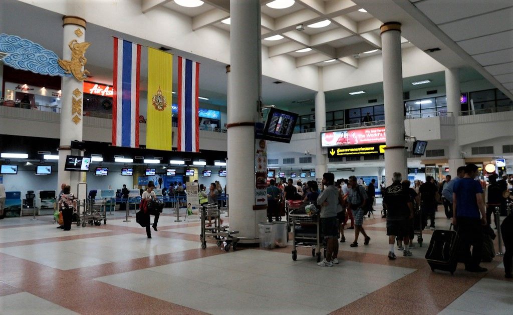 photo phuket-airport-lobby