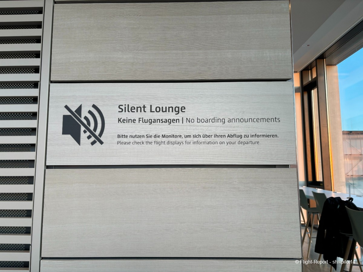 photo silent-lounge-sign