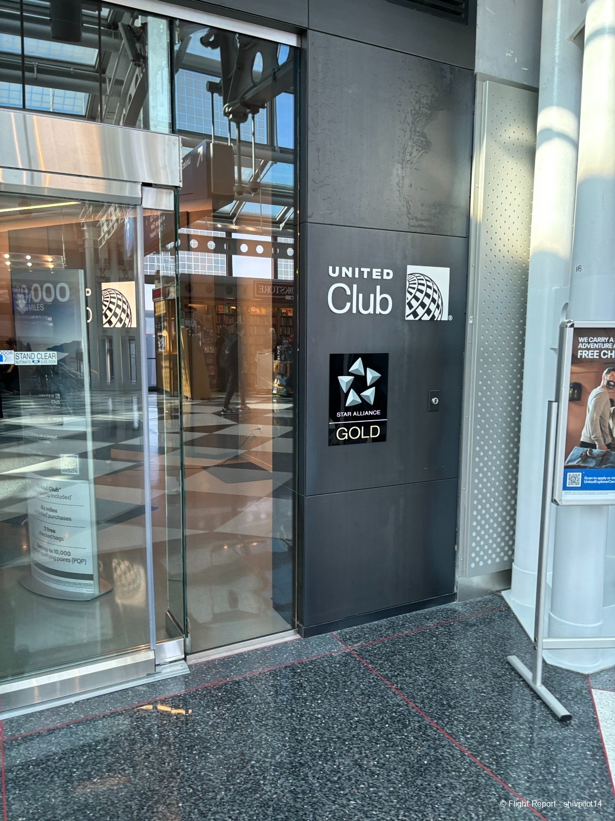 photo club-entrance