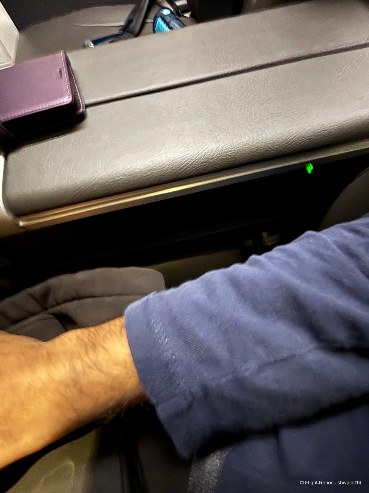 photo center-armrest