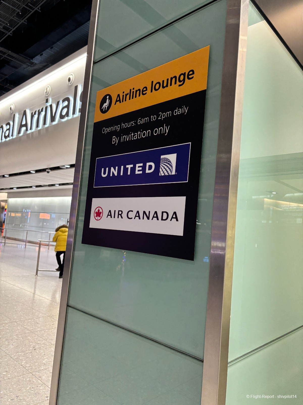 photo arrivals-lounge-entrance