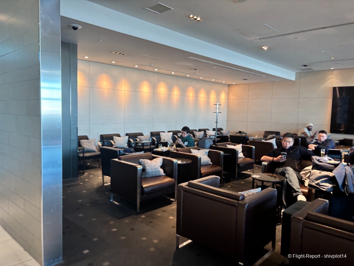 photo lounge-back-seating-area