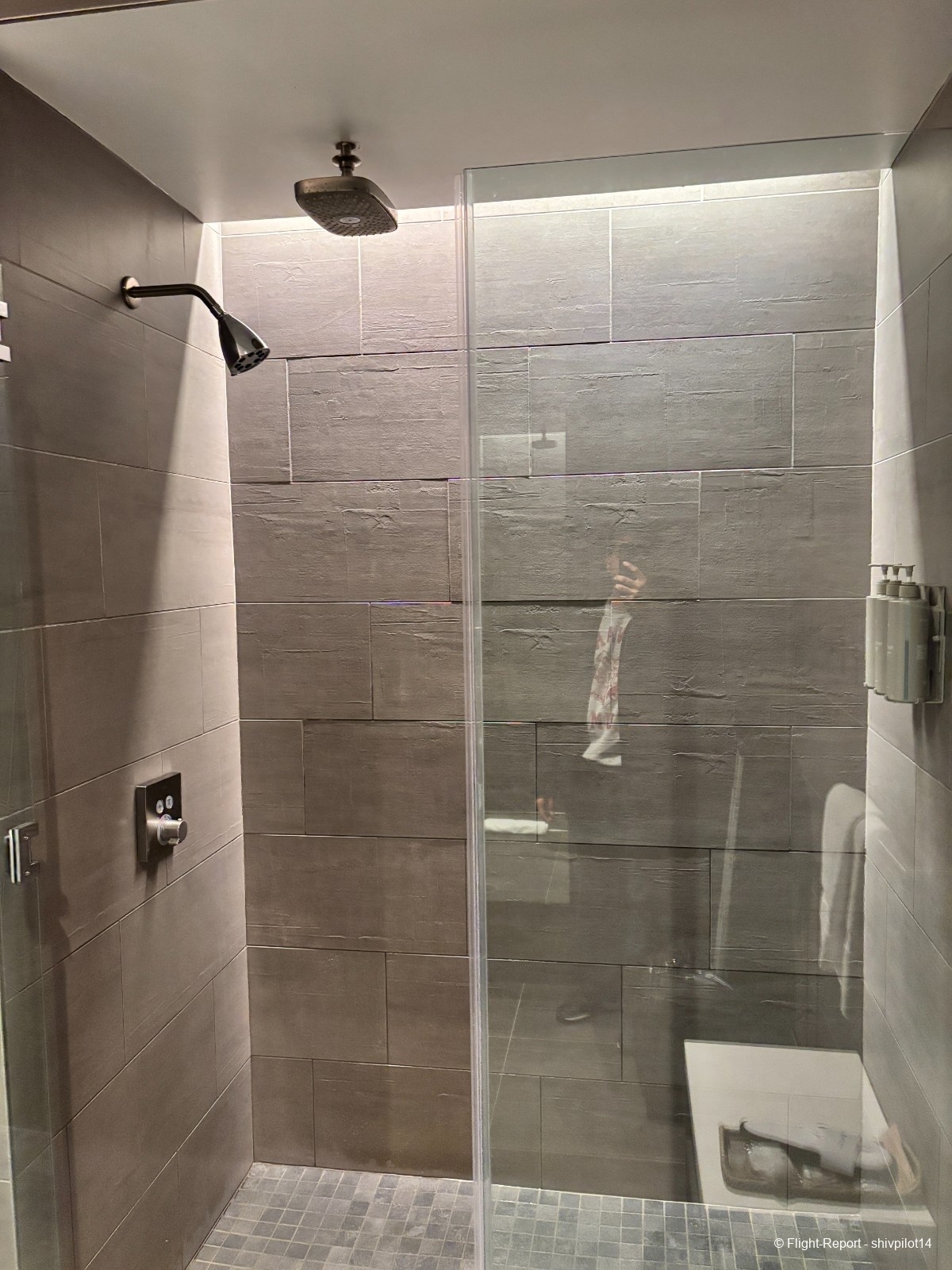 photo shower-suite-1