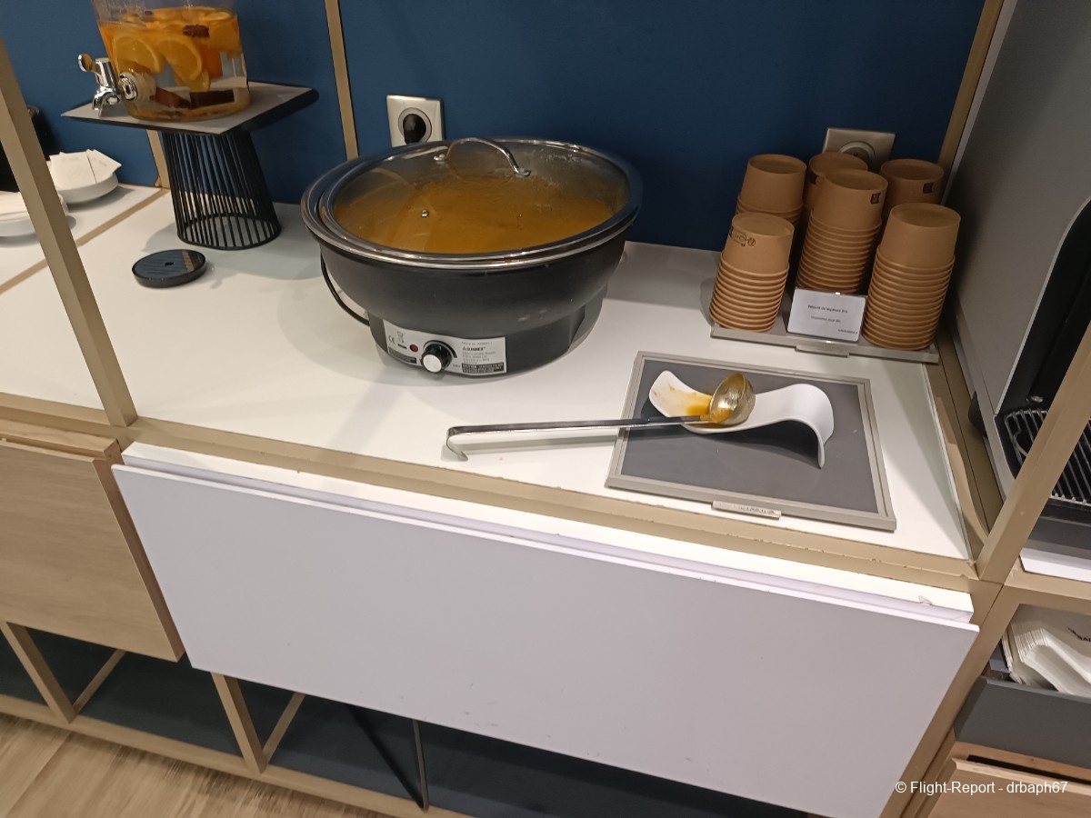 photo 72a55a9b-21b7-4283-a0e5-7a89637f12a7-1_all_476