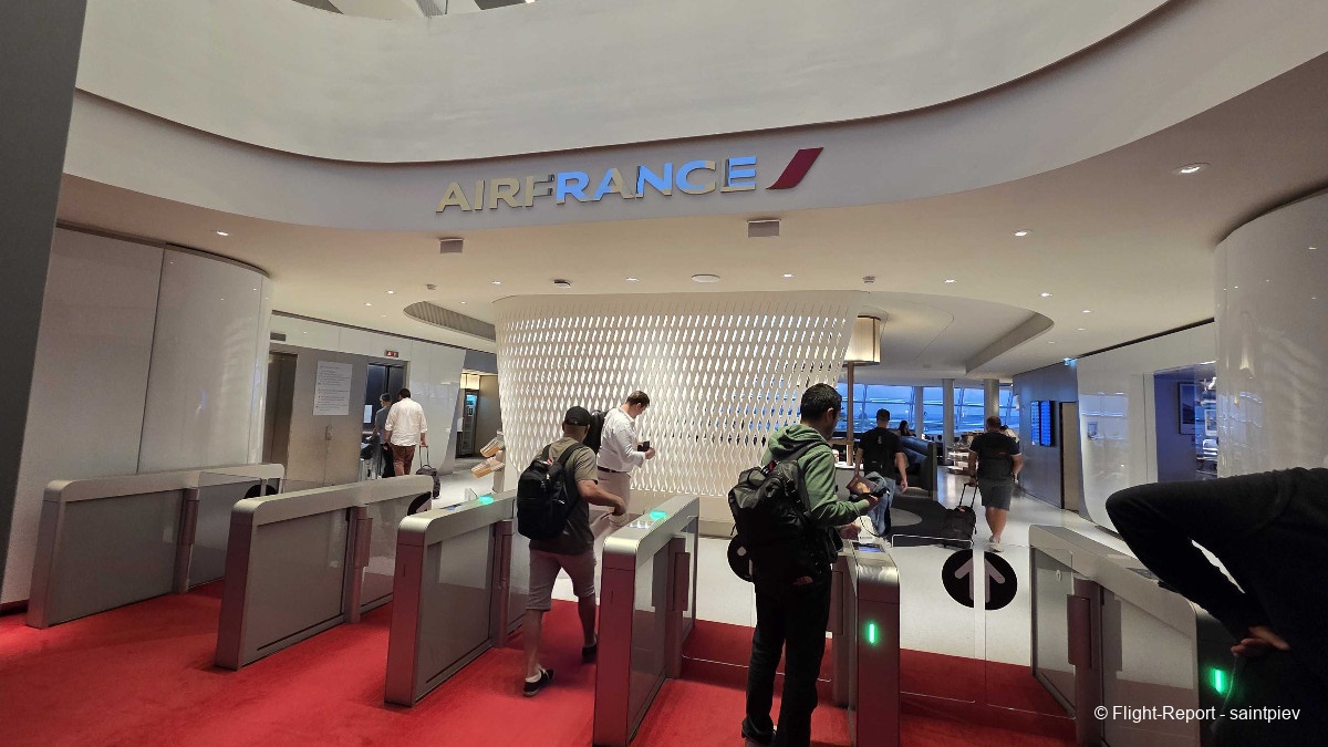 Air France Paris → Amsterdam