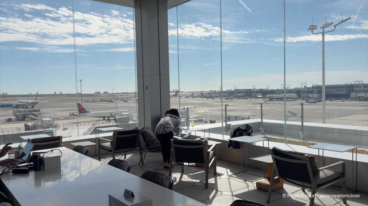 photo screenshot-2025-12-04-at-195723