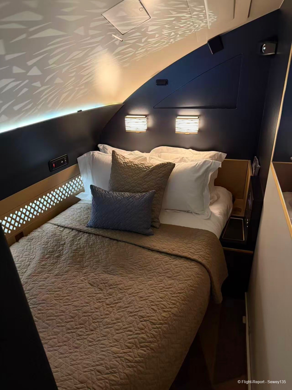 photo 26951770972805_pic