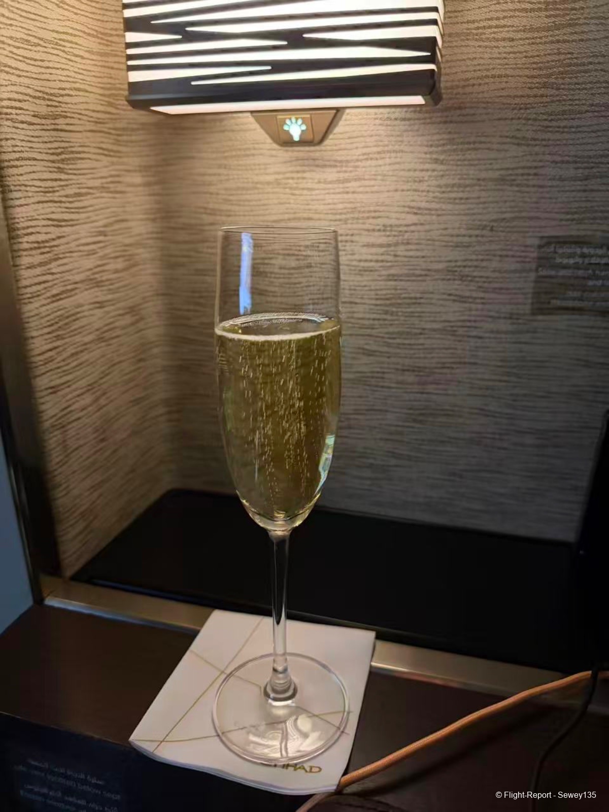 photo 27621770972877_pic